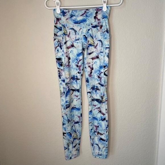 Lululemon Wunder Under Blue Abstract Watercolor Print Leggings - Size 4 - EUC - Picture 1 of 5